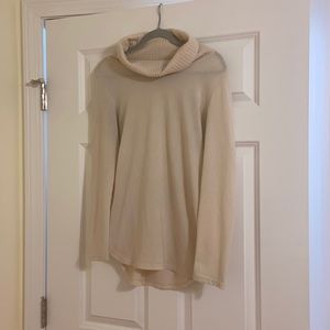 🧡 Women’s turtleneck sweater